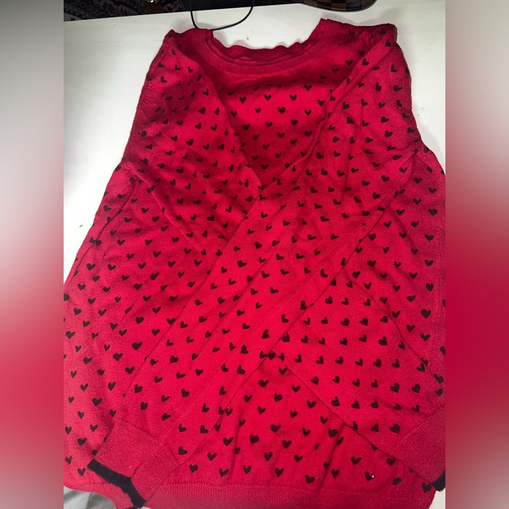 ❤️ELLE Red W Black Hearts Sweater XS